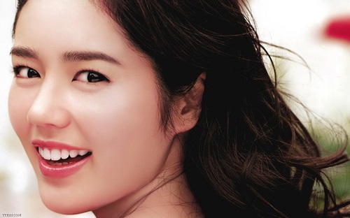 Độ bền của răng sứ titan