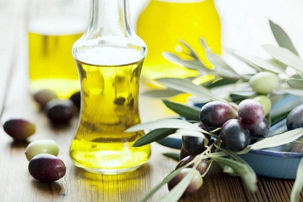 Dầu Olive có thể dùng để tẩy trắng răng