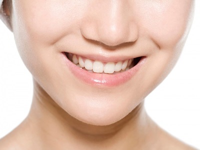 Hạn sử dụng trung bình của răng sứ là 7 năm Hạn sử dụng trung bình của răng sứ là 7 năm