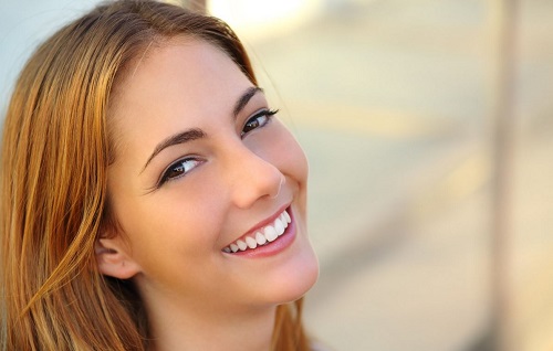 Nguyên nhân khiến răng của bạn bị ê buốt