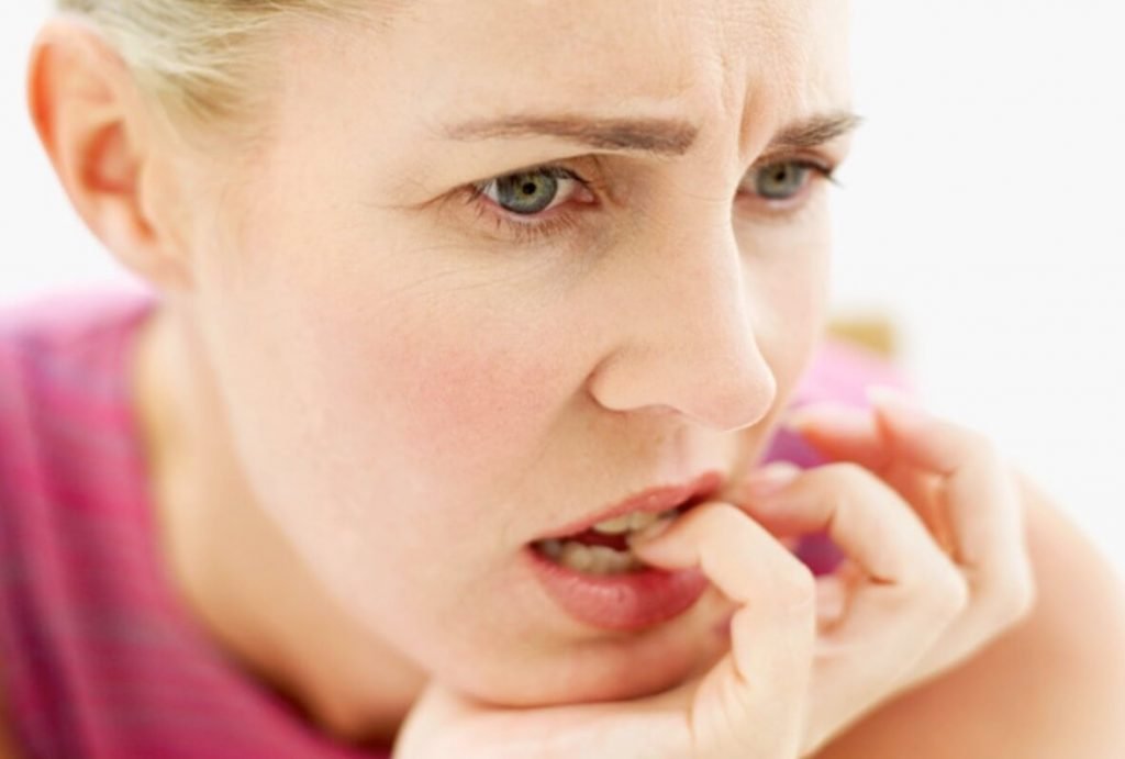 Điều trị răng sâu lung lay như thế nào tốt nhất